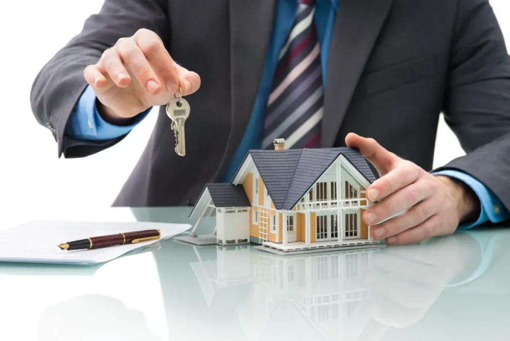 How to Choose the Best Real Estate Agent in Noida to Buy a Property?